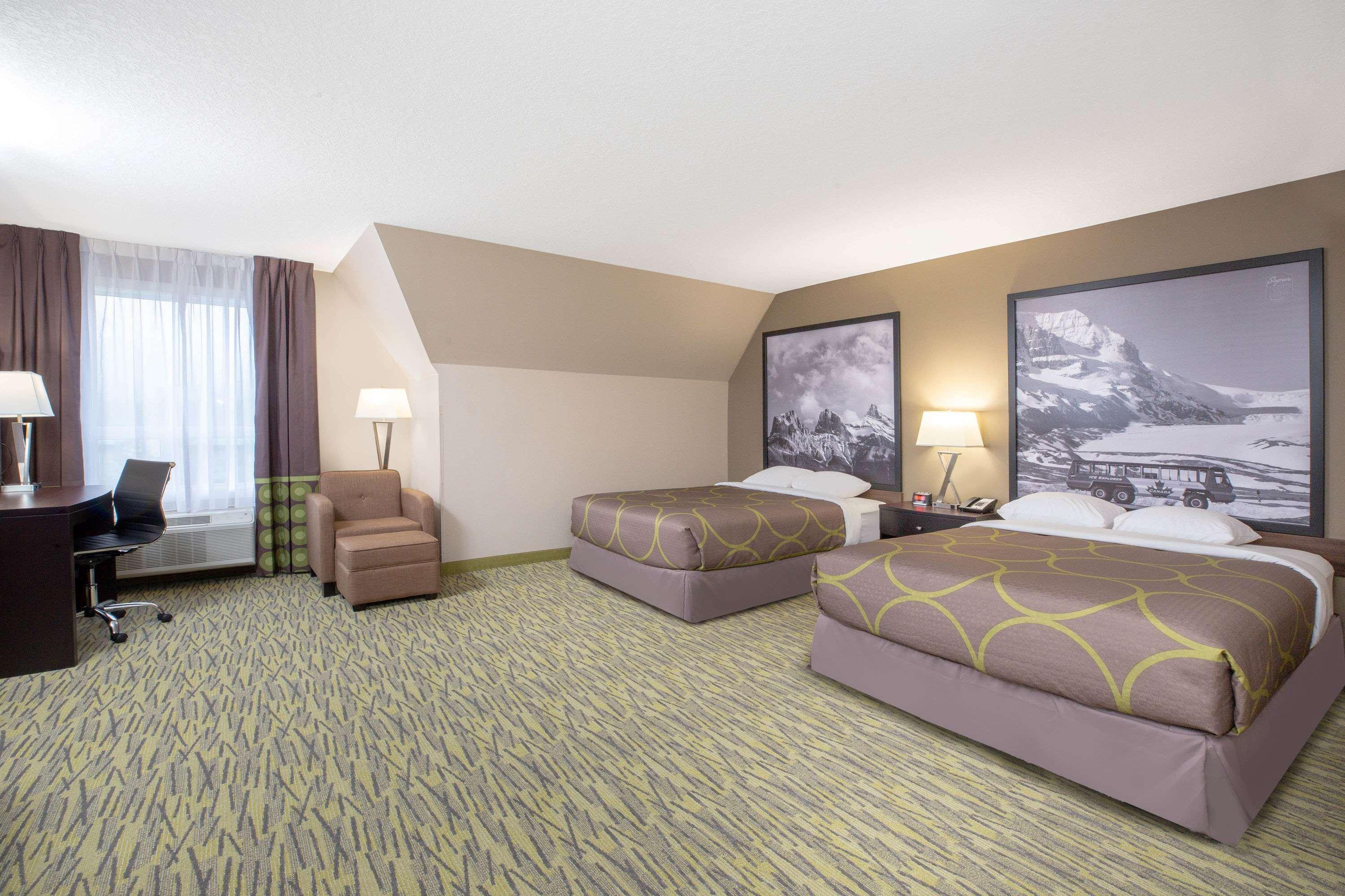 Super 8 By Wyndham Canmore Buitenkant foto
