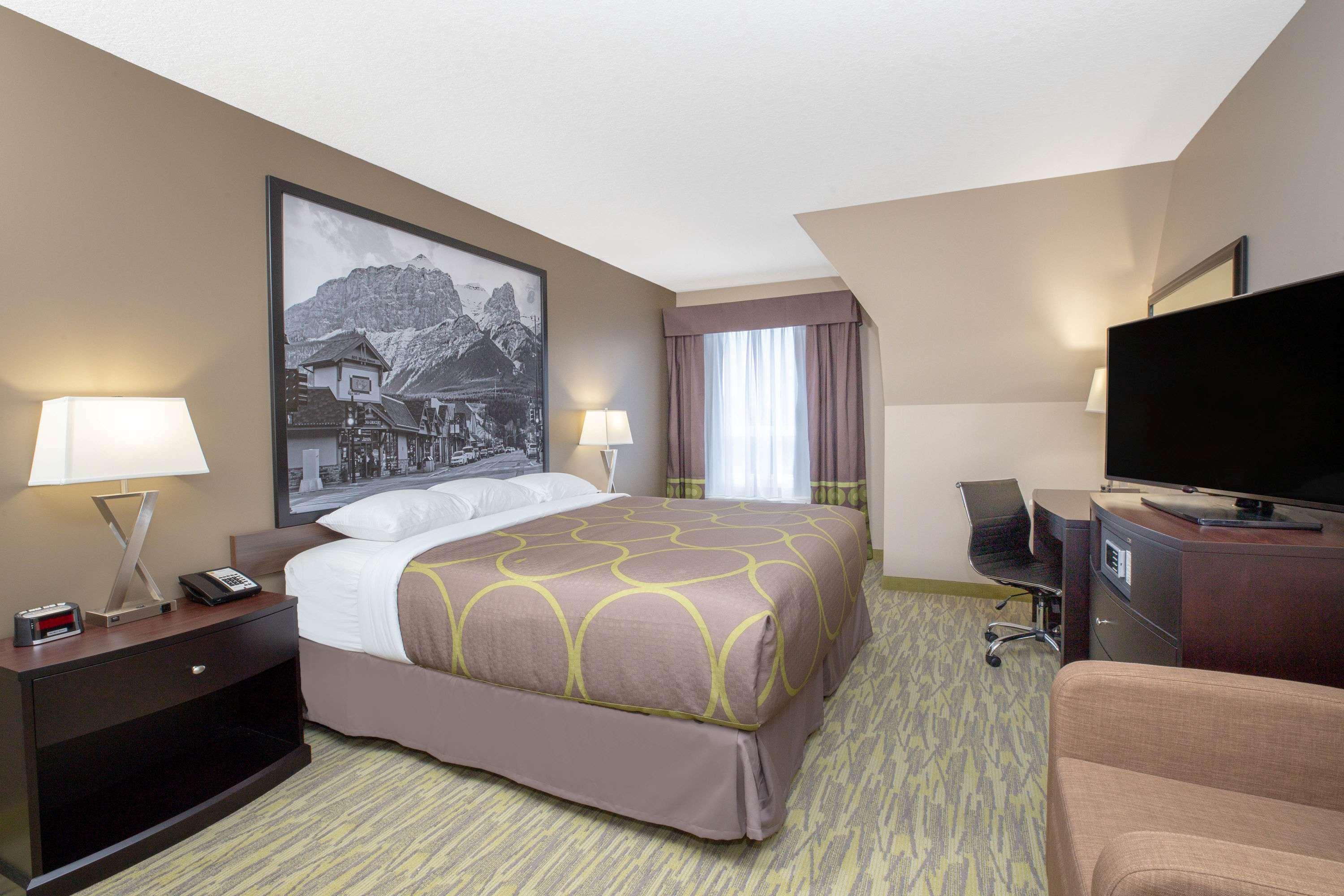 Super 8 By Wyndham Canmore Buitenkant foto