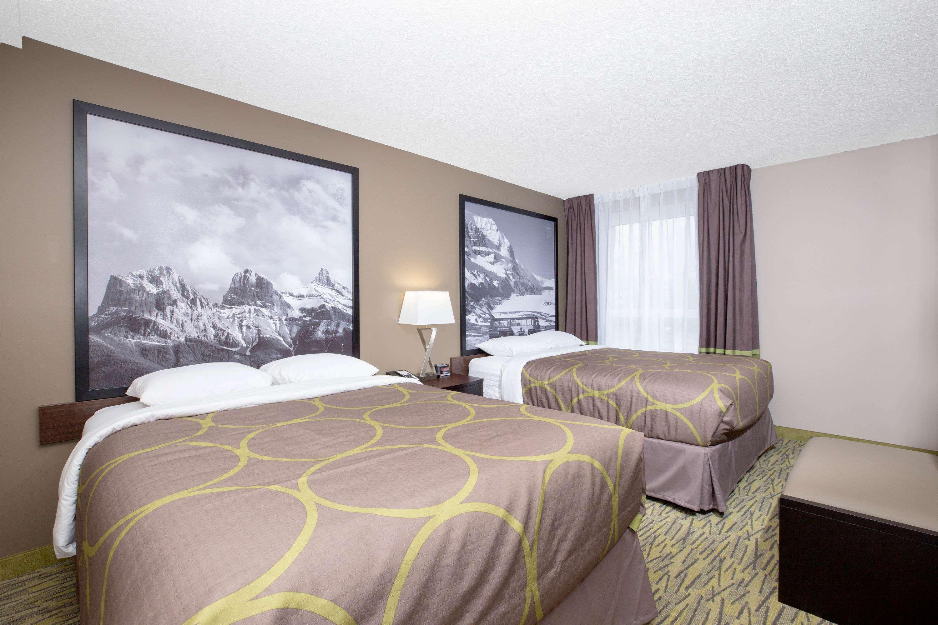 Super 8 By Wyndham Canmore Buitenkant foto