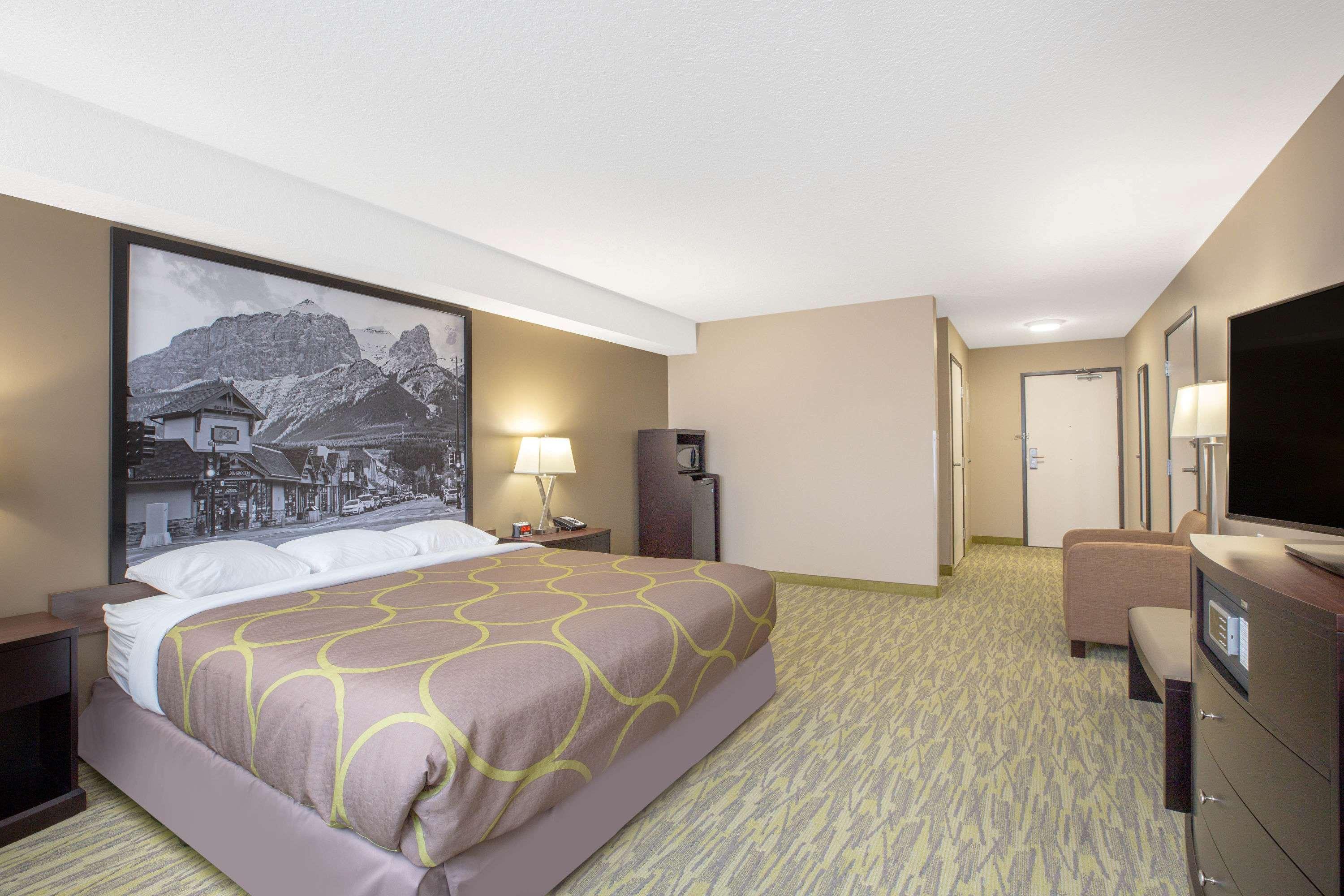 Super 8 By Wyndham Canmore Buitenkant foto