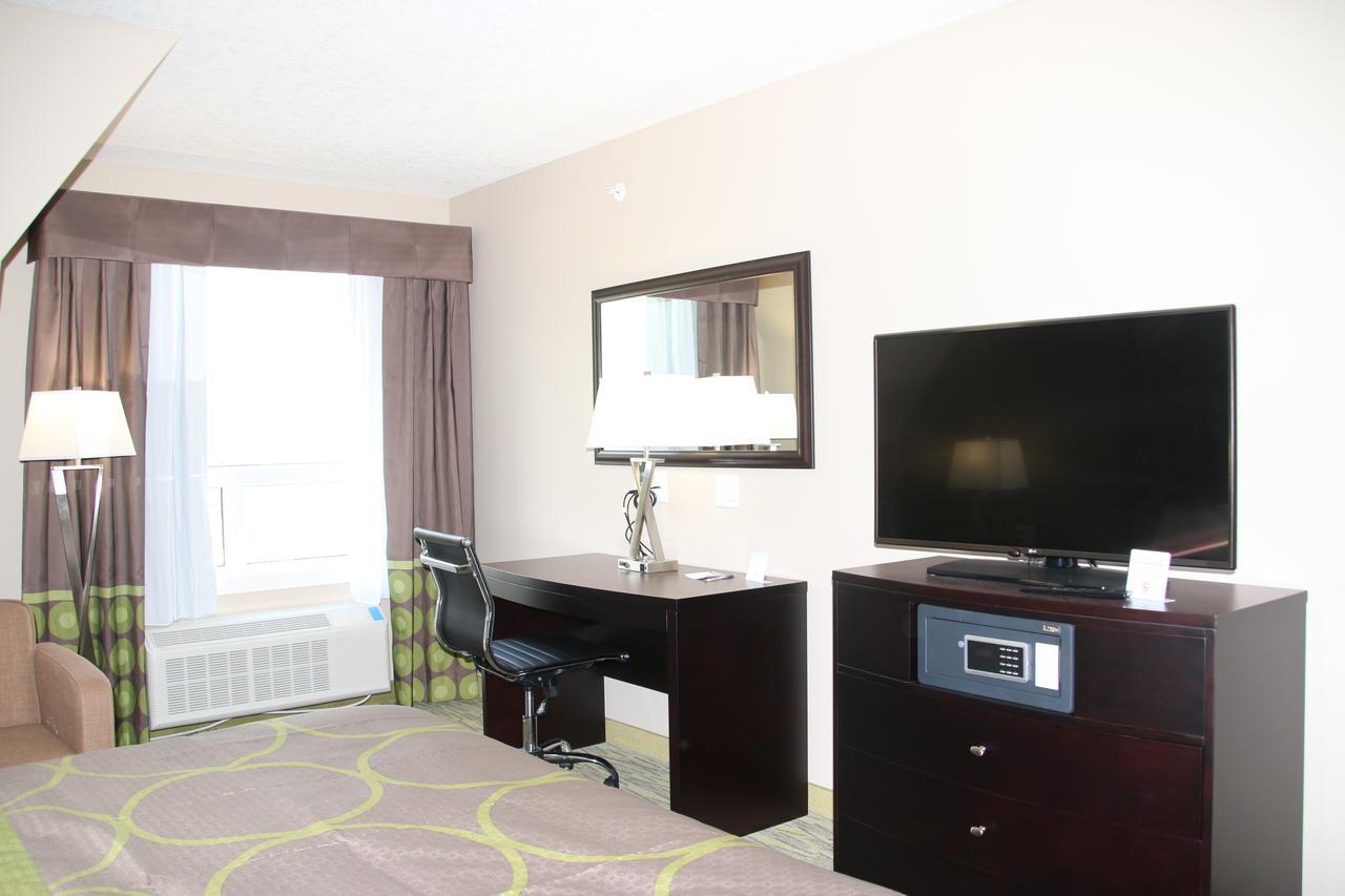 Super 8 By Wyndham Canmore Buitenkant foto