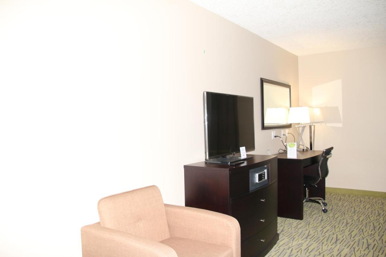 Super 8 By Wyndham Canmore Buitenkant foto